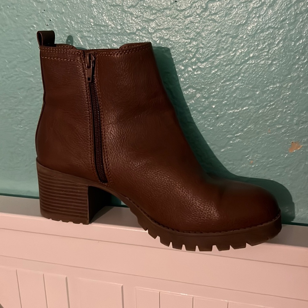 Booties/boots